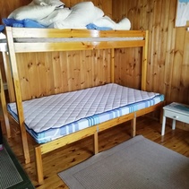 3. mökin vuodepaikka